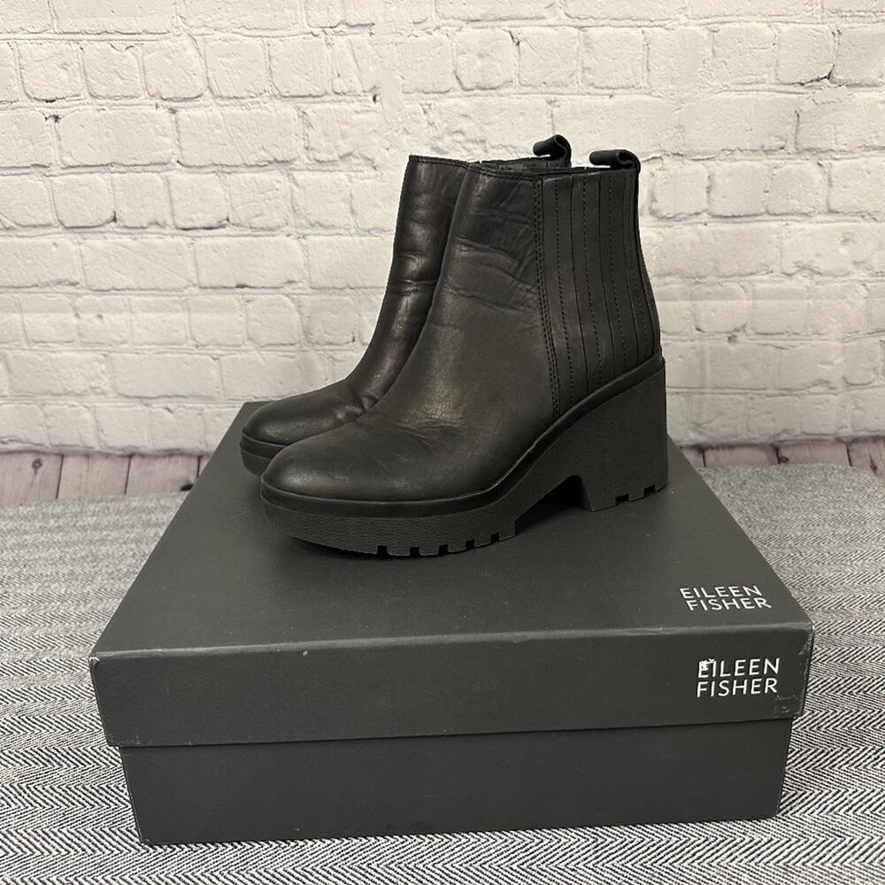 EILEEN FISHER - Kat LT Chunky Leather Bootie - Picture 2 of 9